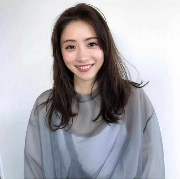 画完元气樱花妆 这是你离石原里美最近的一次